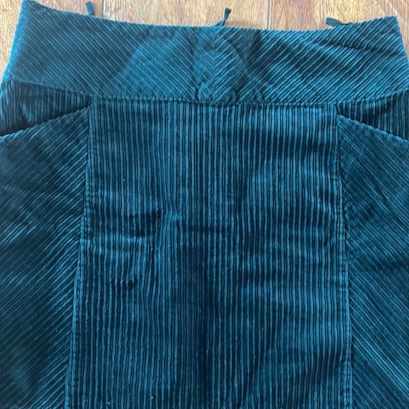 Maeve Slim Corduroy Velvet Mini Skirt 14P - Picture 2 of 11